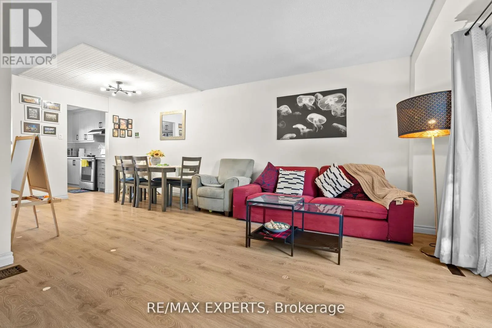 35 - 2779 GANANOQUE DRIVE