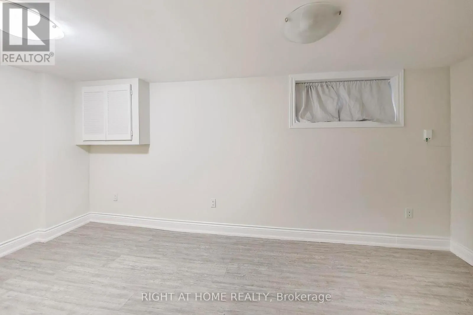 270 RENFORTH DRIVE