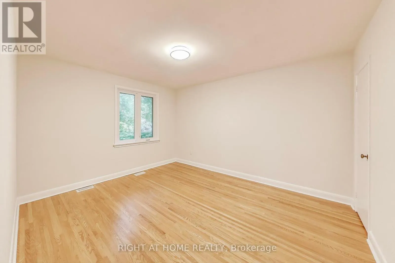 270 RENFORTH DRIVE