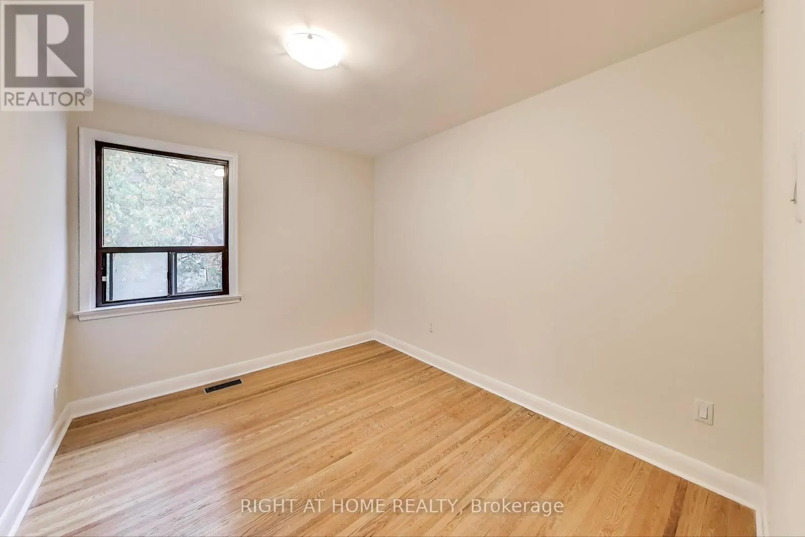 270 RENFORTH DRIVE