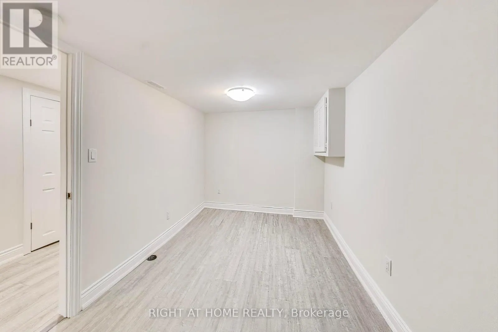 270 RENFORTH DRIVE