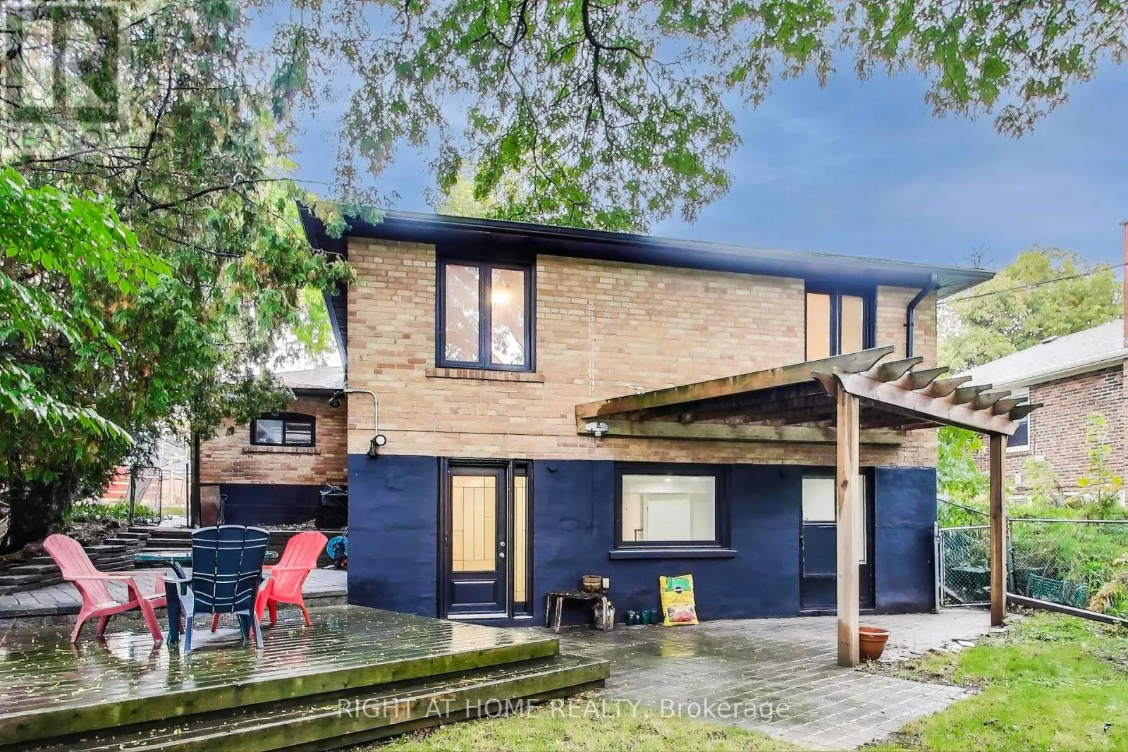 270 RENFORTH DRIVE