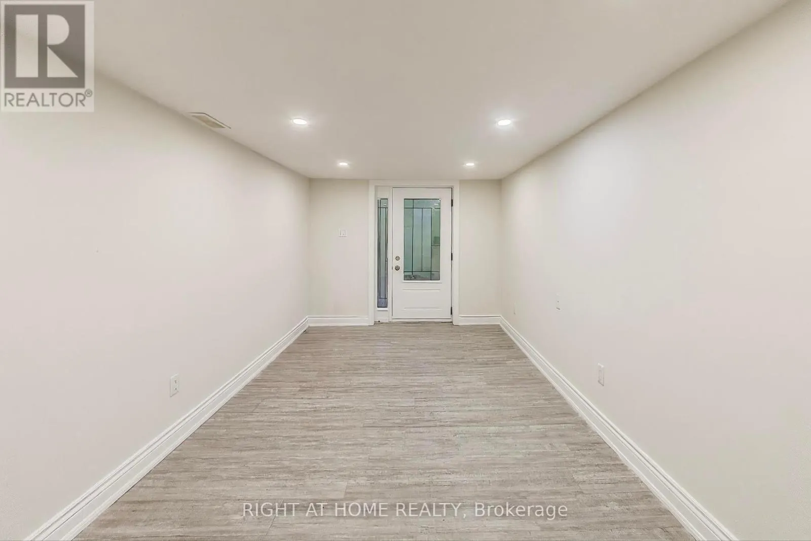 270 RENFORTH DRIVE