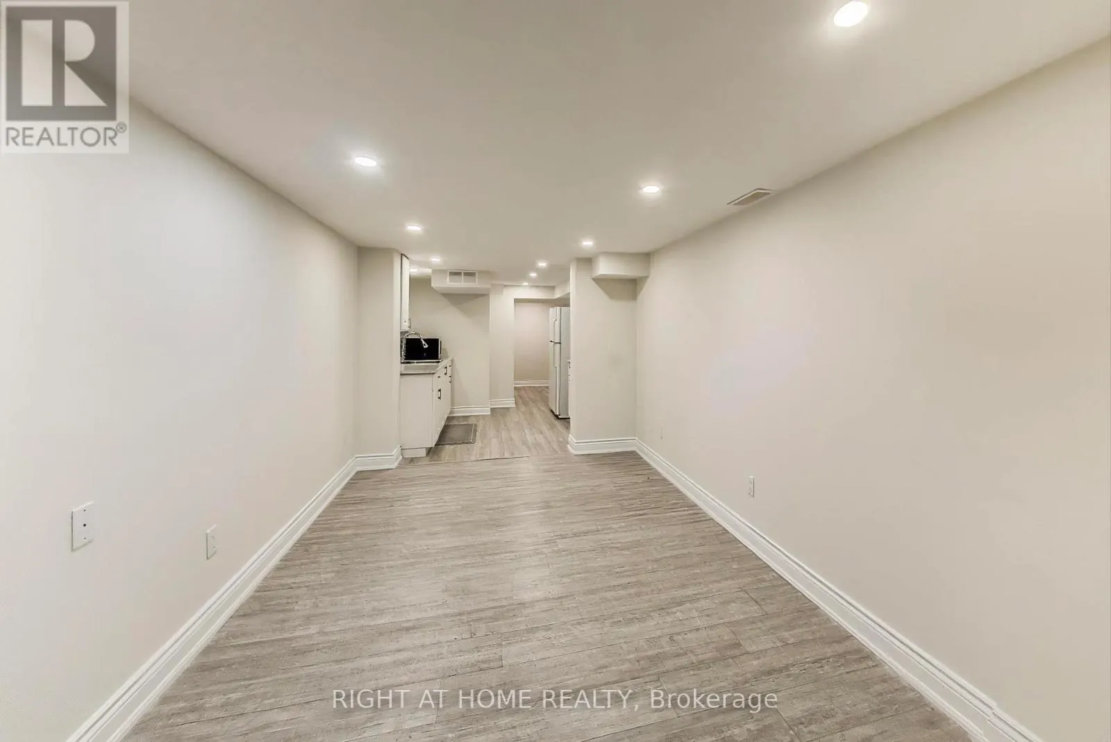 270 RENFORTH DRIVE