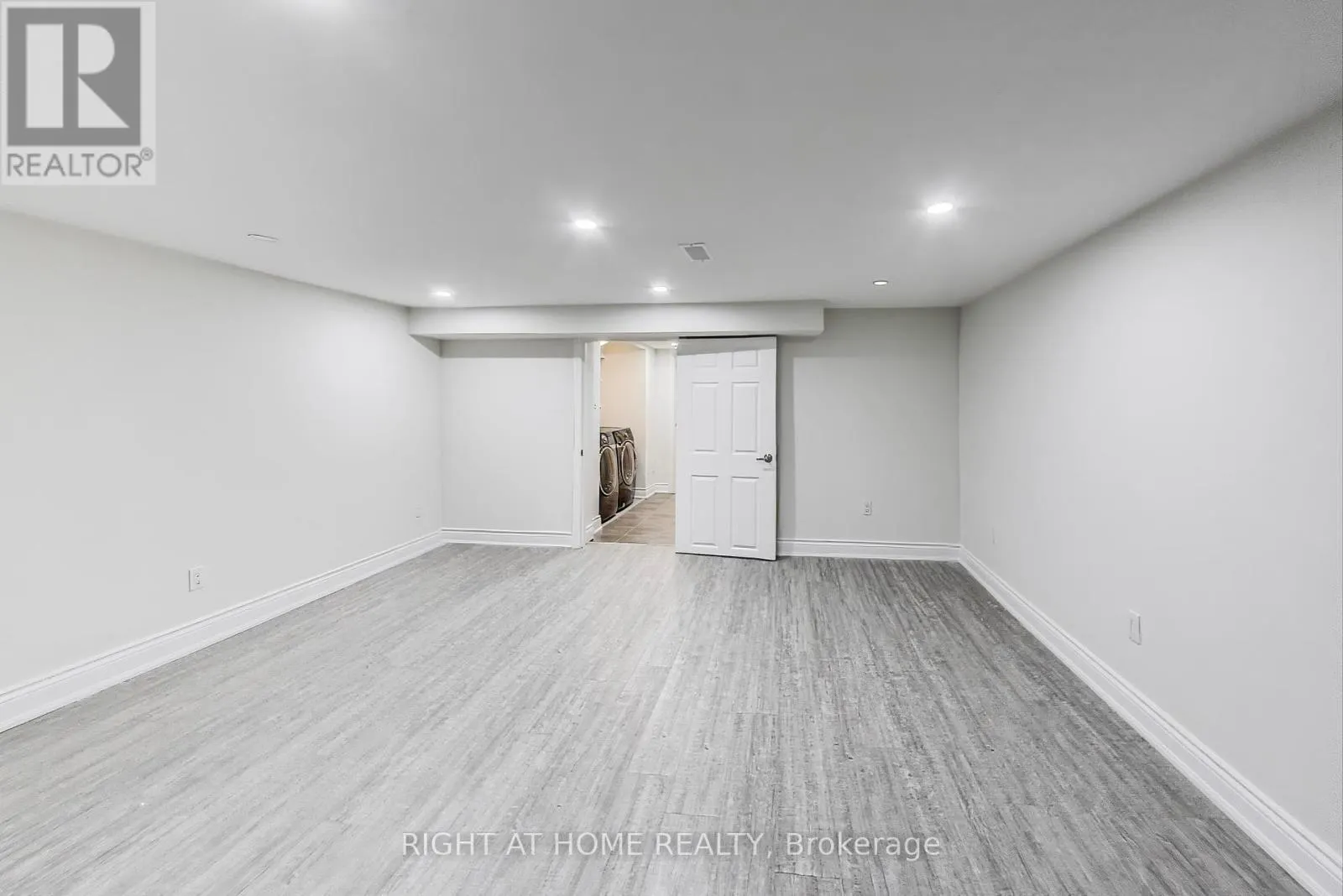 270 RENFORTH DRIVE
