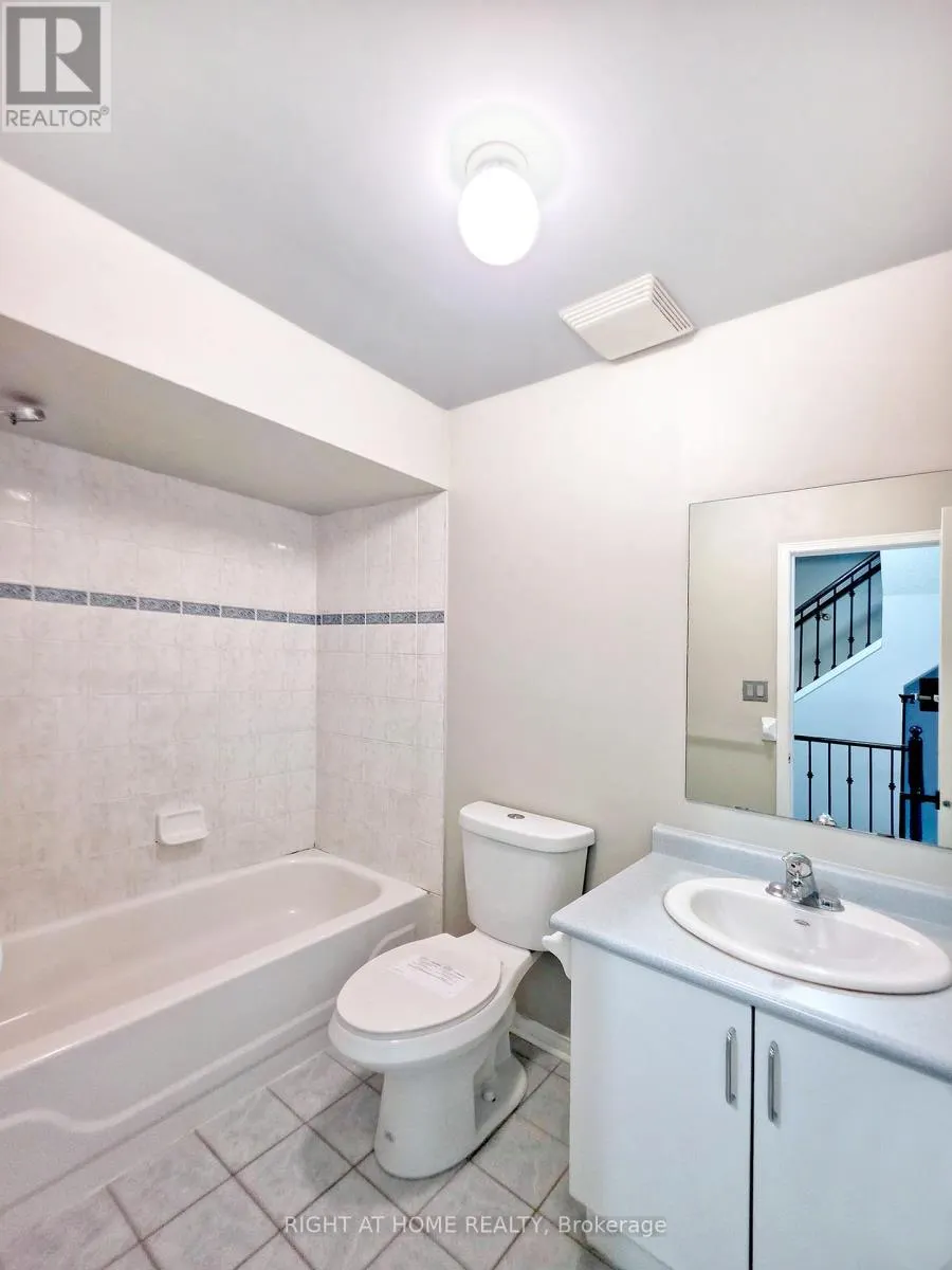 98 SPADINA ROAD