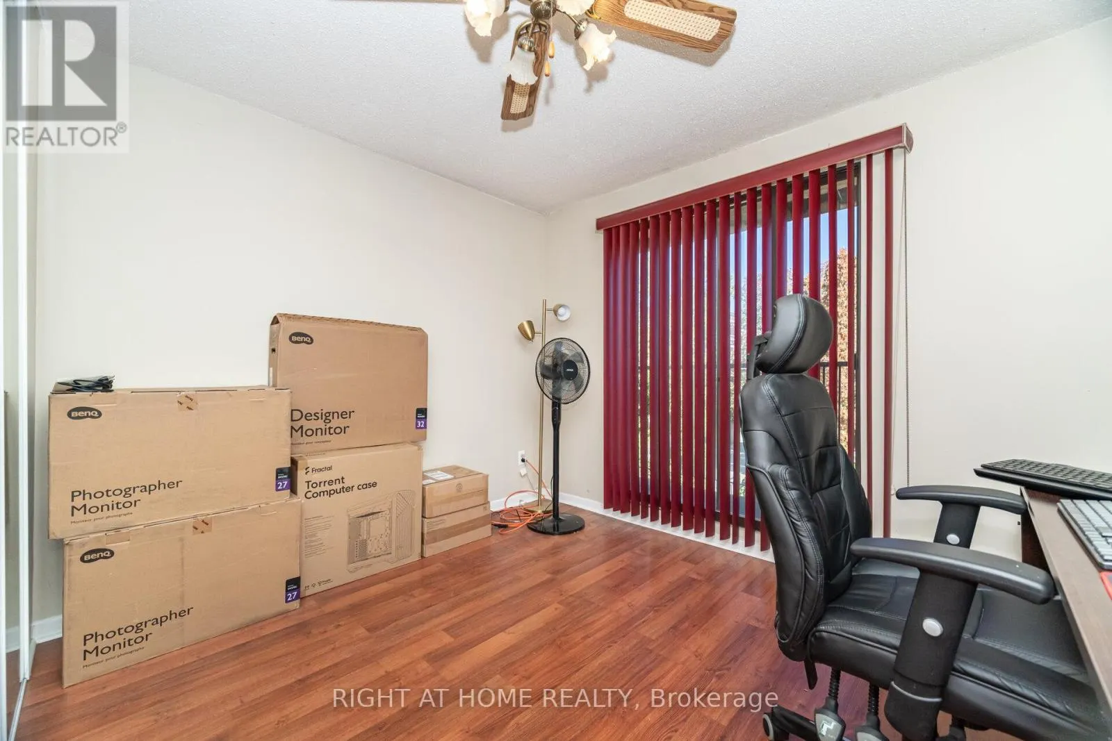 13 - 1250 MISSISSAUGA VALLEY BOULEVARD W