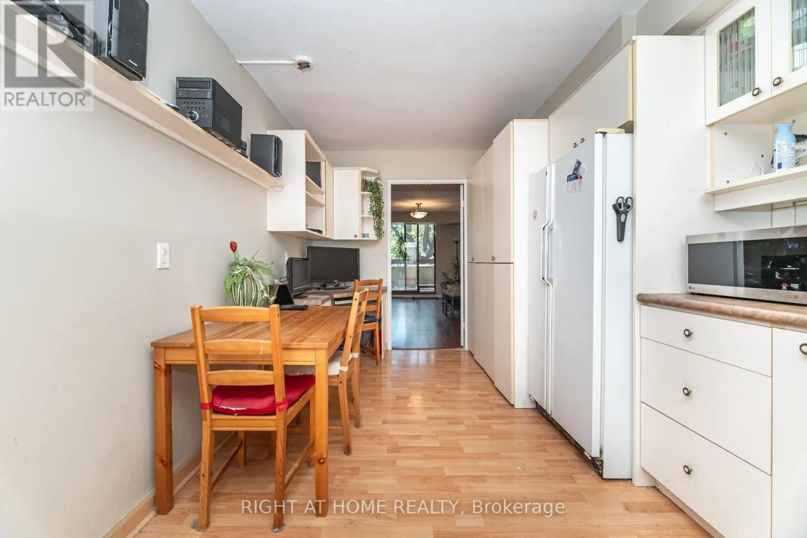 13 - 1250 MISSISSAUGA VALLEY BOULEVARD W