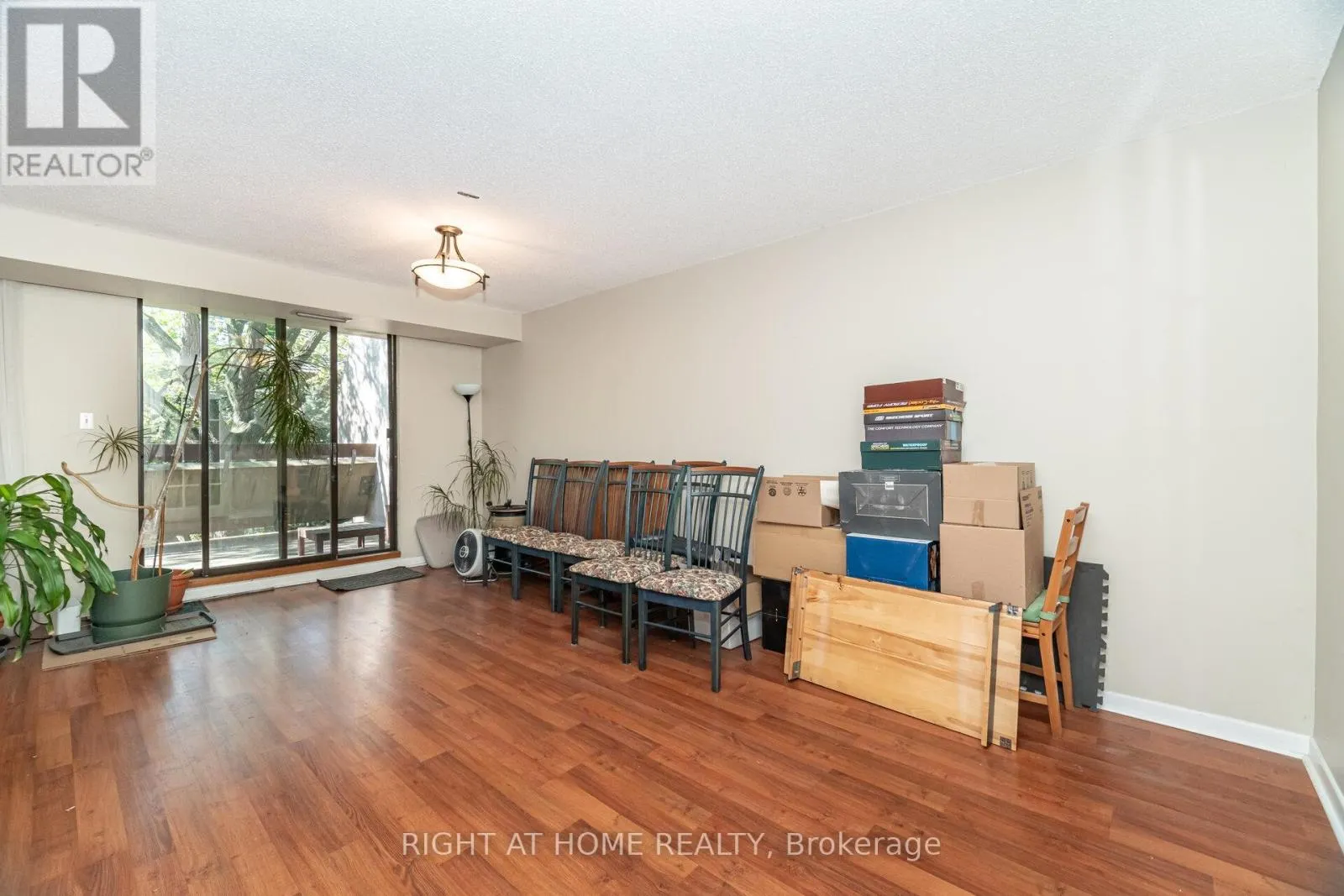 13 - 1250 MISSISSAUGA VALLEY BOULEVARD W