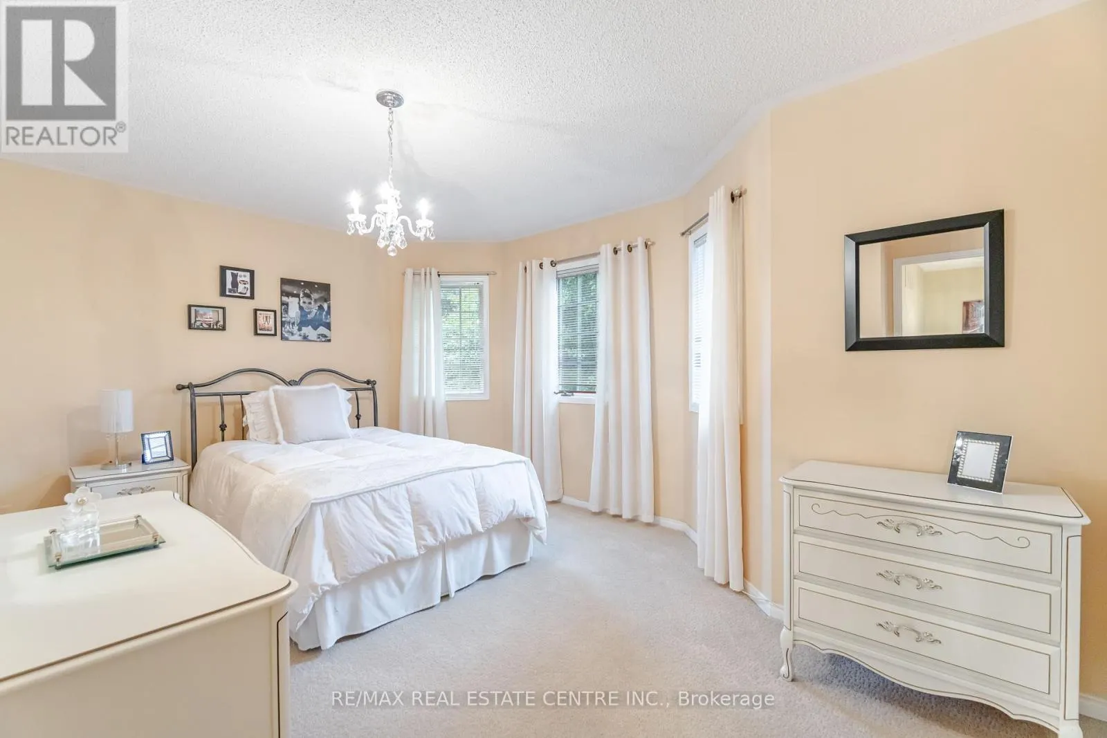 126 EAGLERIDGE DRIVE