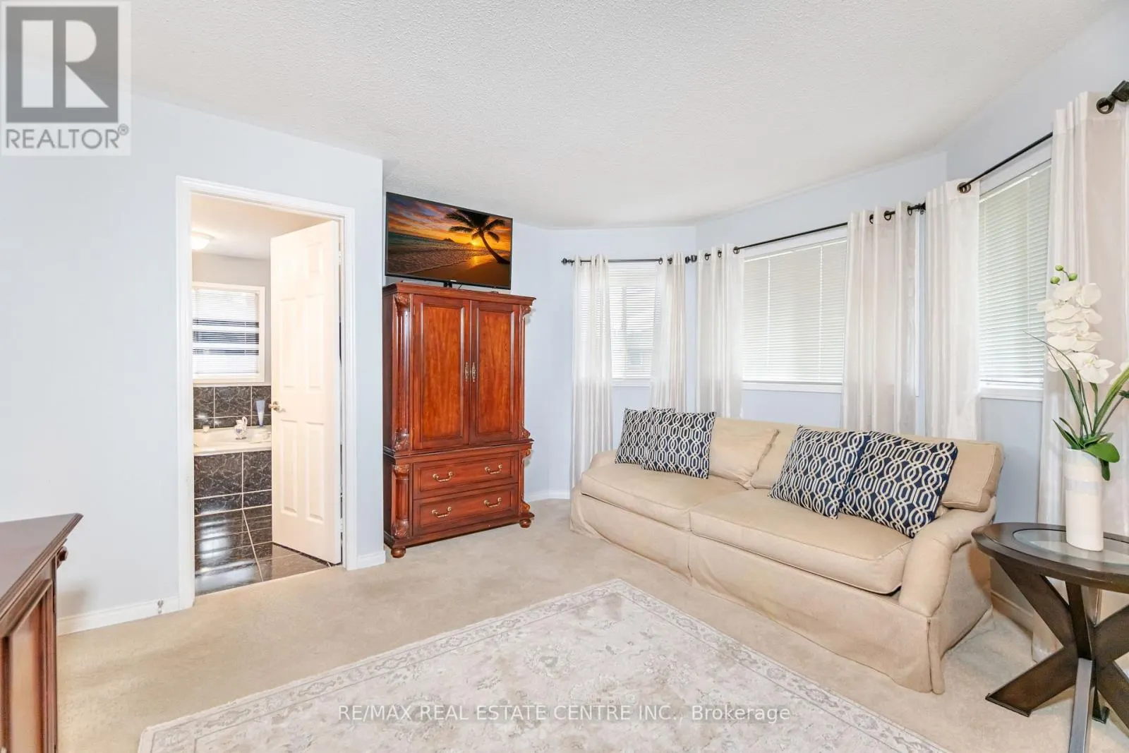 126 EAGLERIDGE DRIVE