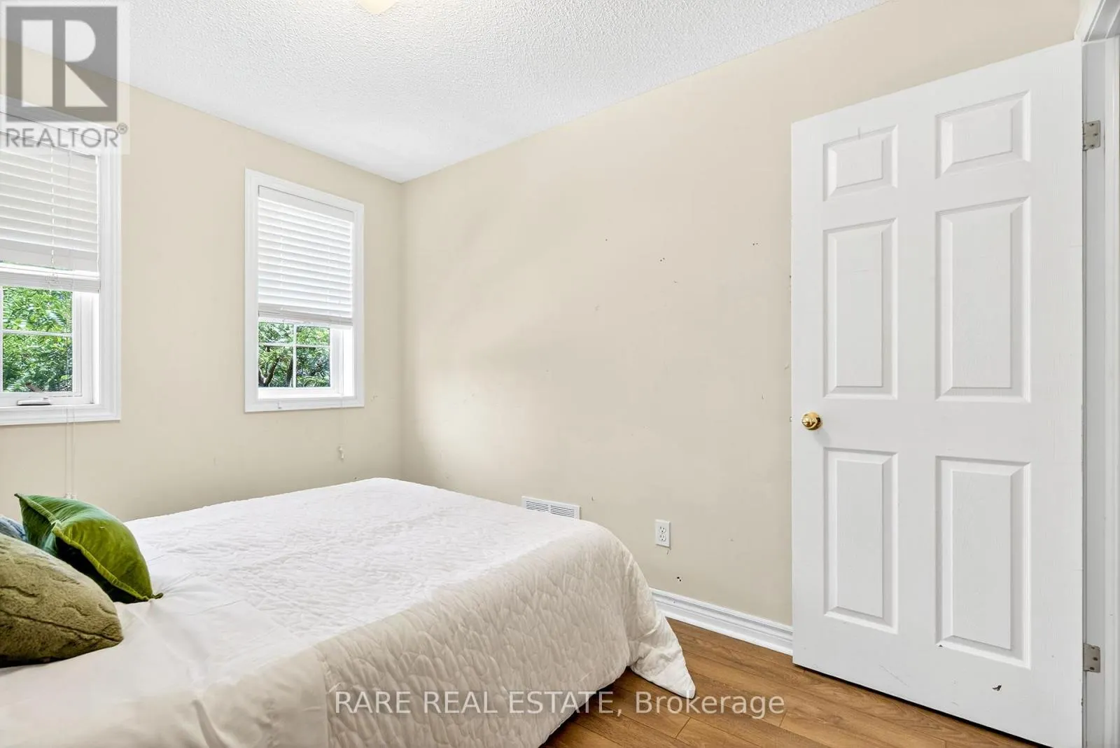 12 - 1750 CREEK WAY