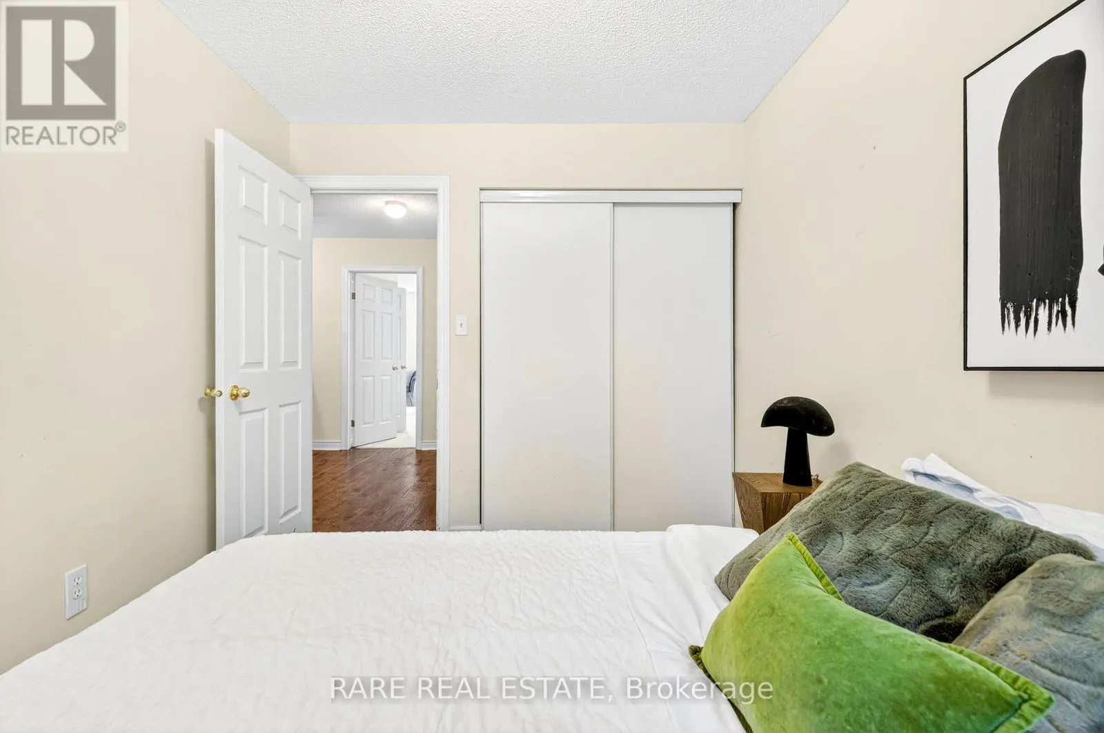 12 - 1750 CREEK WAY