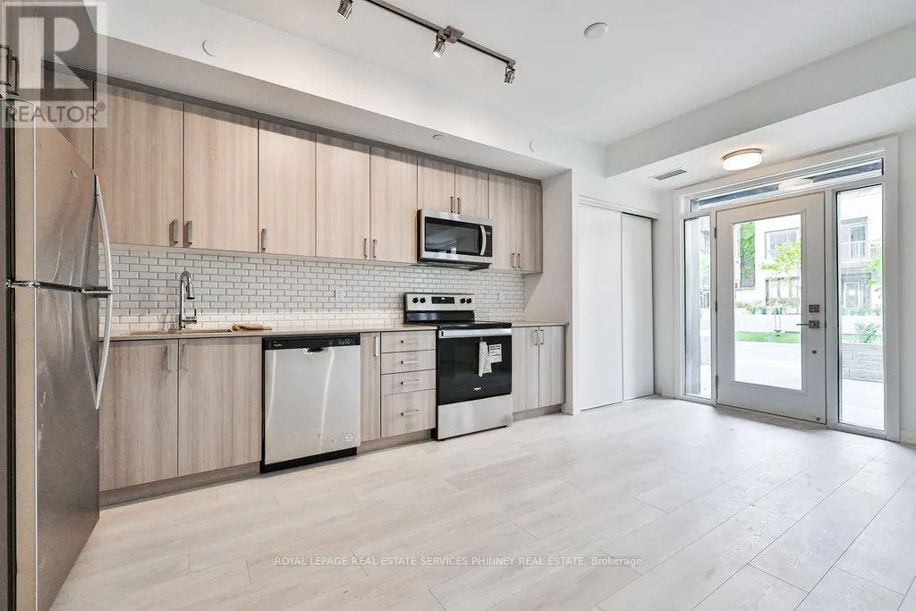#21 - 4035 HICKORY DRIVE