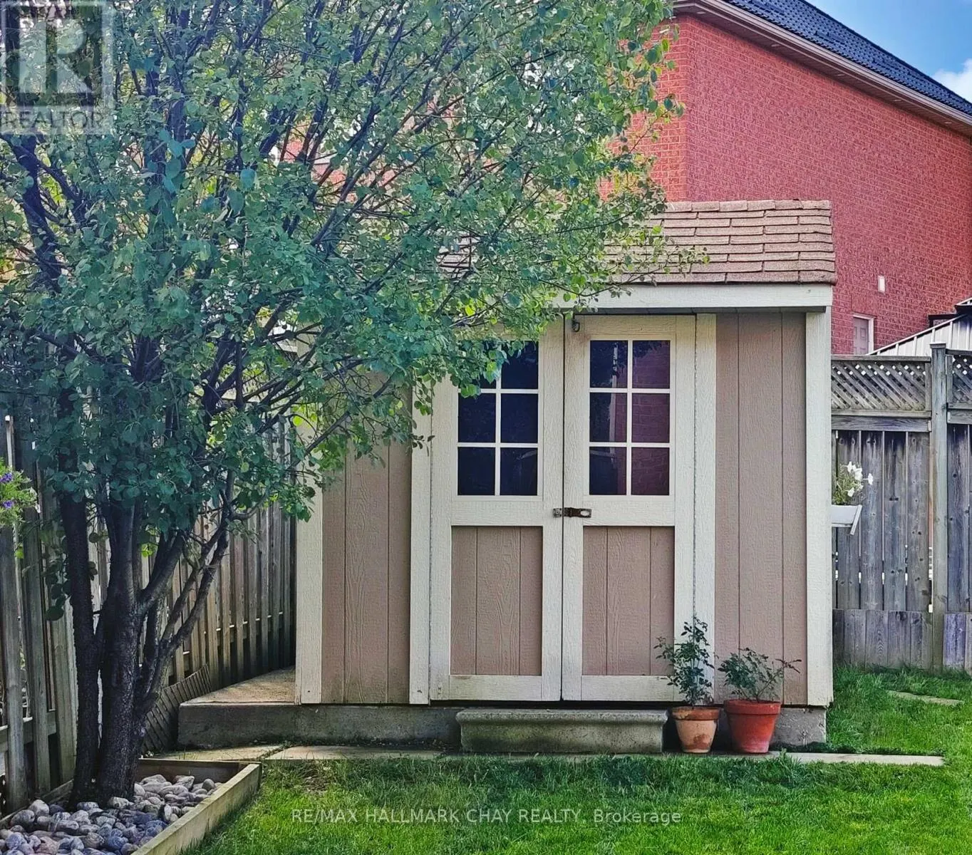 76 COBBLESTONE COURT
