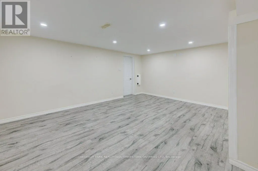 446 KINGSLEIGH COURT