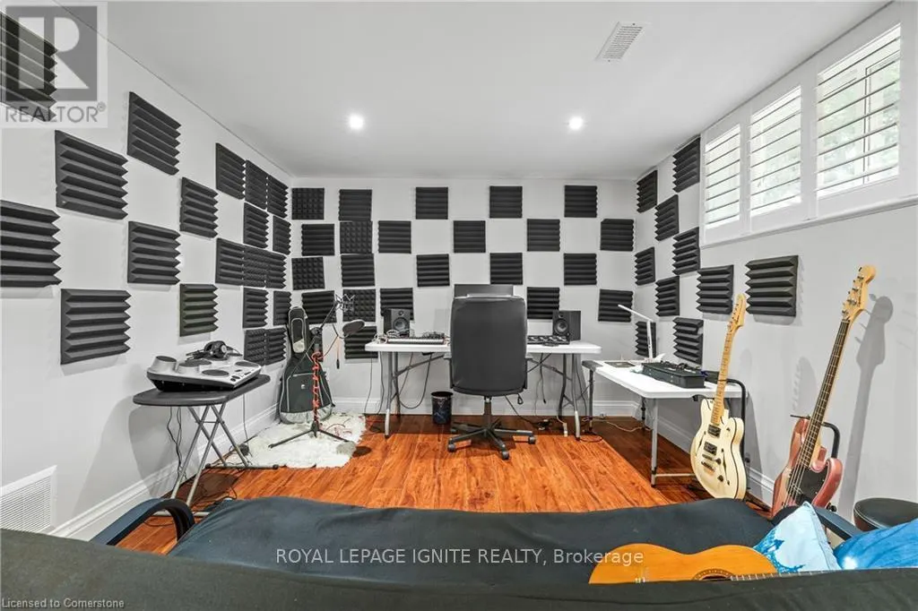31 RIDGE DRIVE