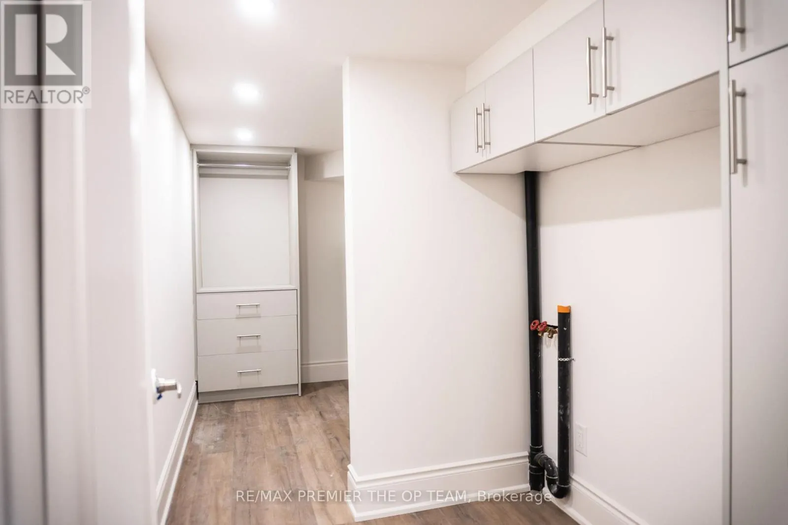 148 MARTIN GROVE ROAD