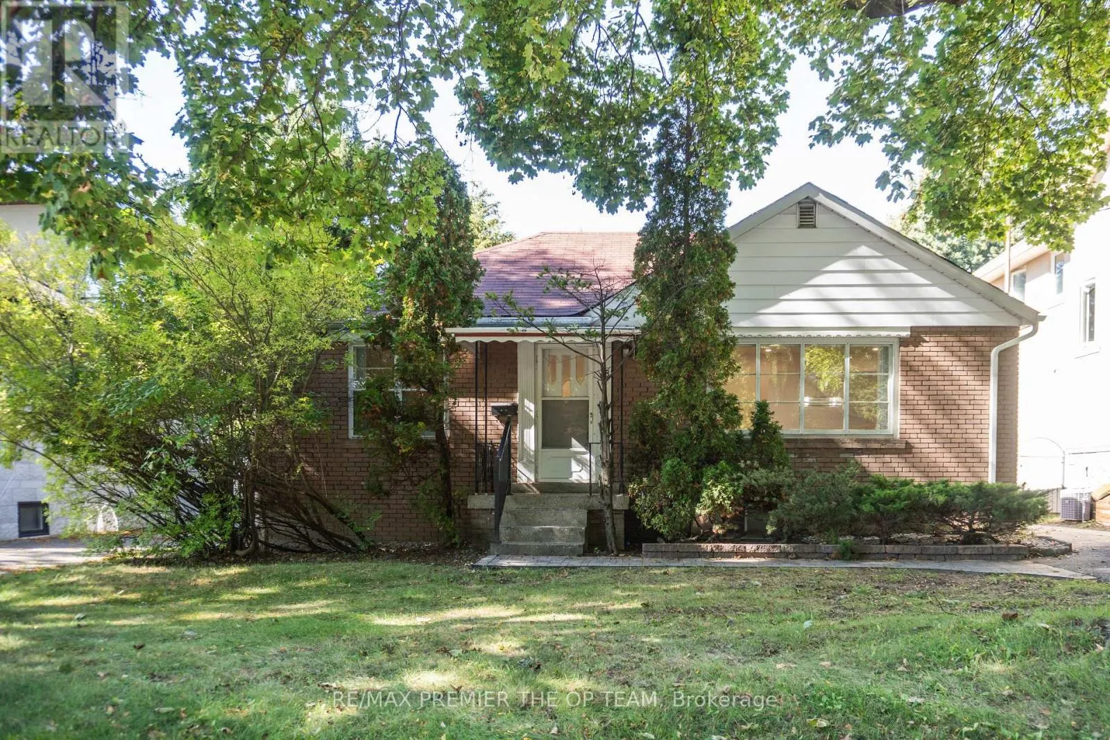 148 MARTIN GROVE ROAD