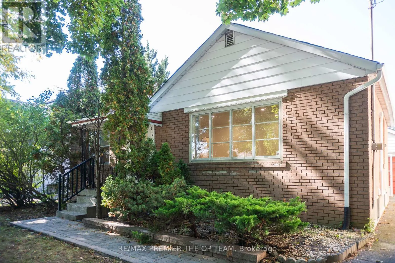 148 MARTIN GROVE ROAD