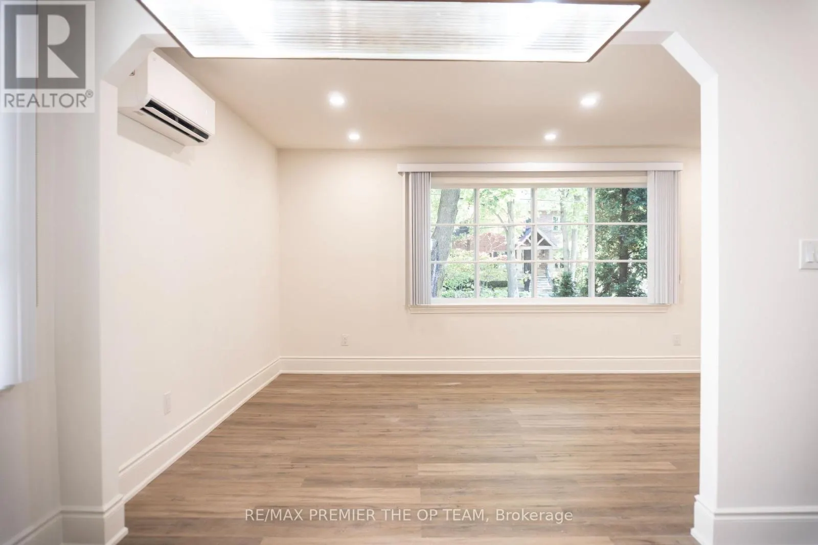 148 MARTIN GROVE ROAD