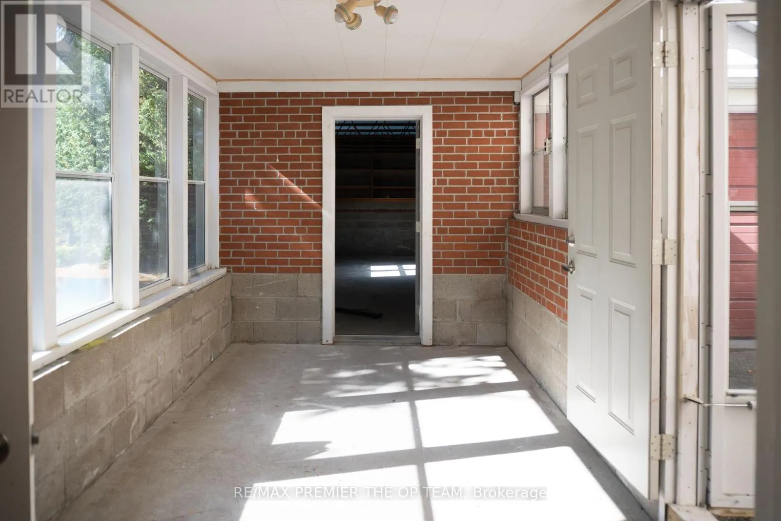 148 MARTIN GROVE ROAD