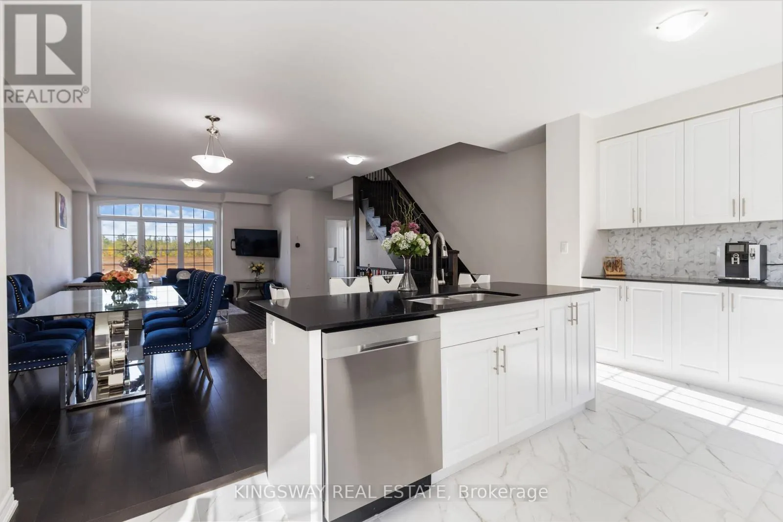 86 FRUITVALE CIRCLE