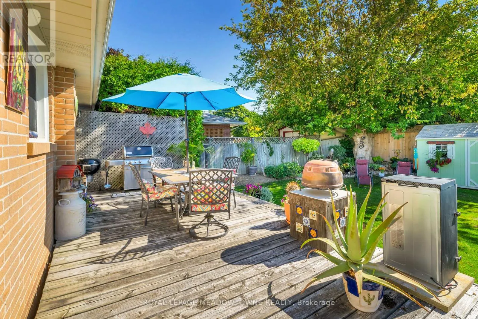 79 REXWAY DRIVE