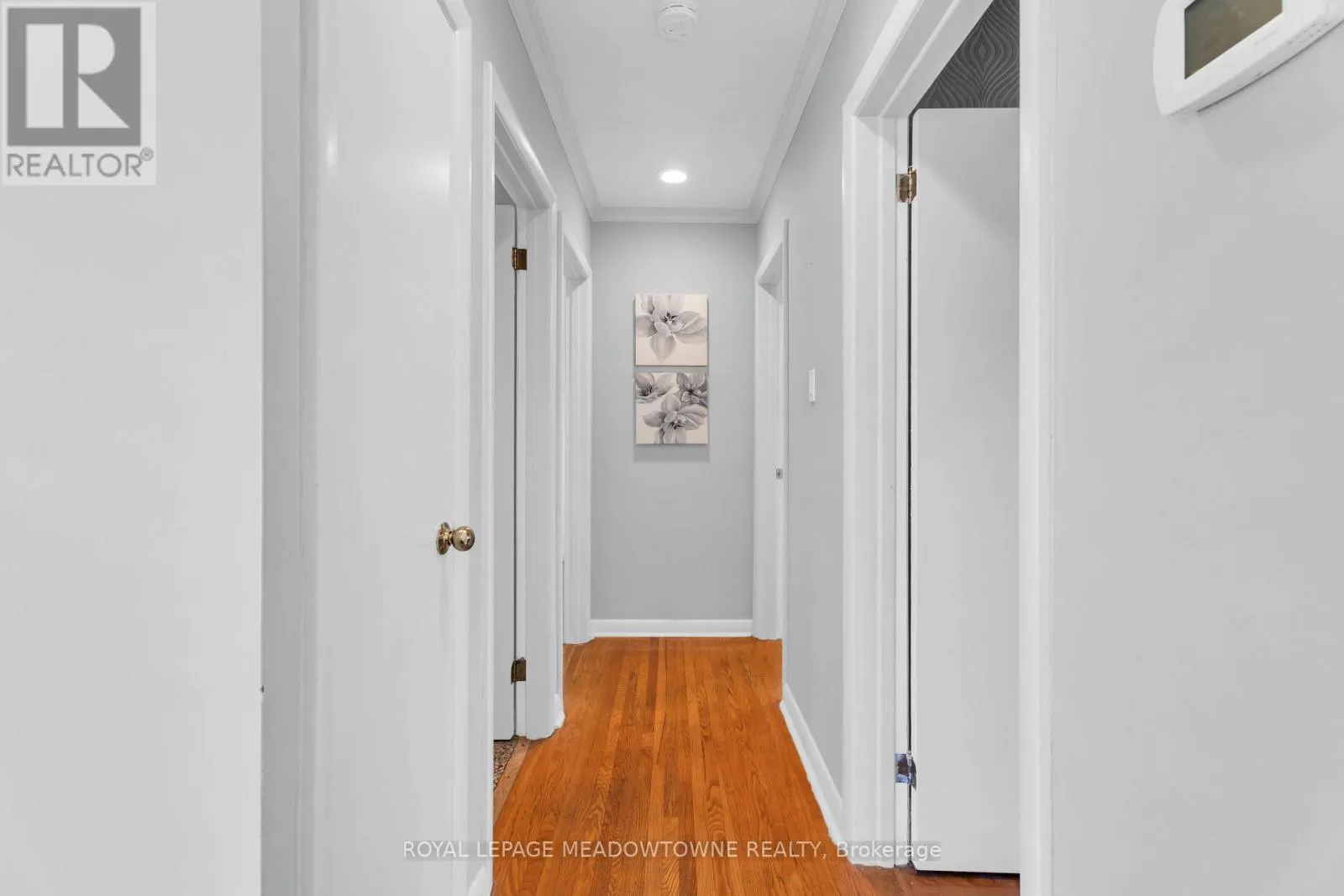 79 REXWAY DRIVE