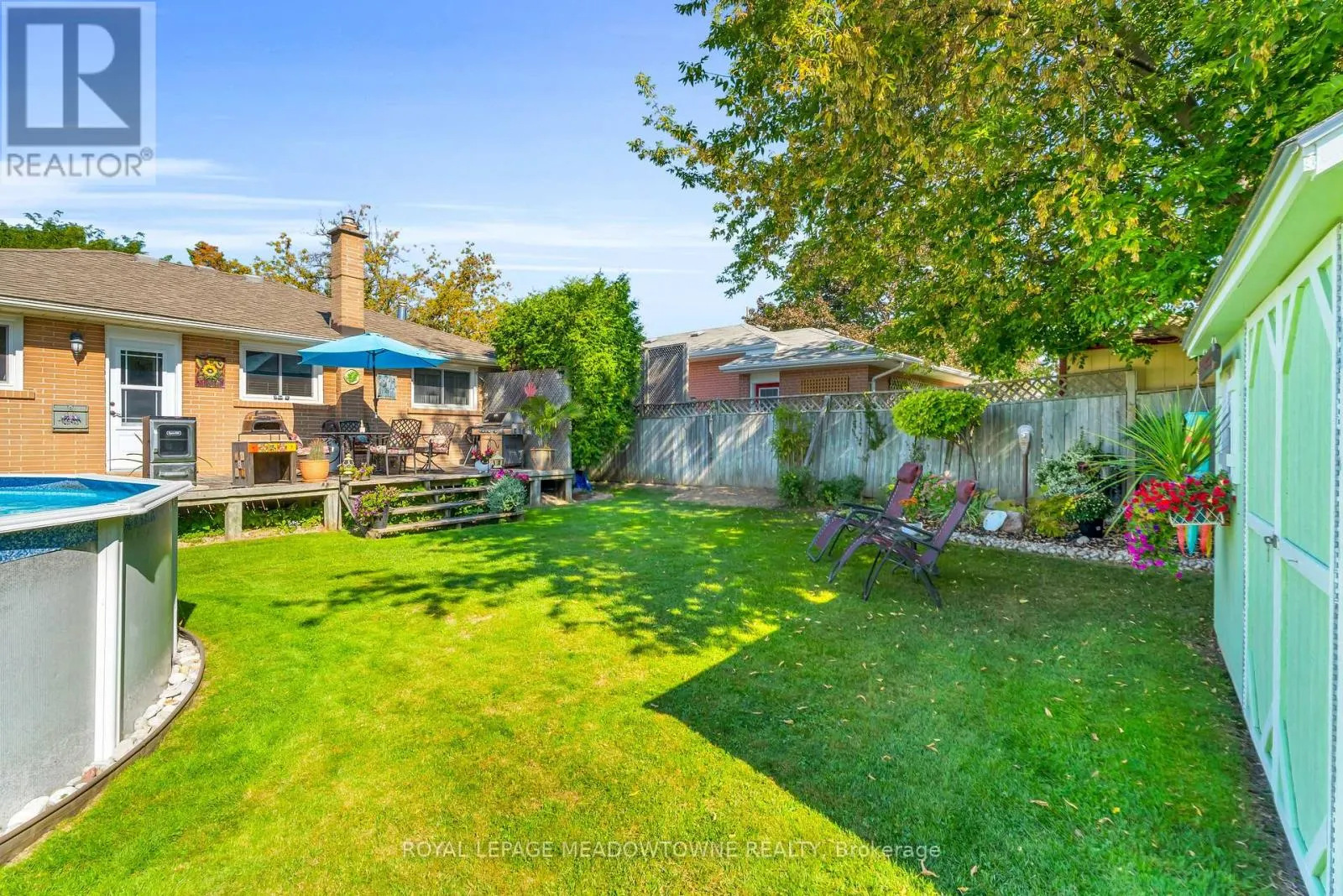 79 REXWAY DRIVE