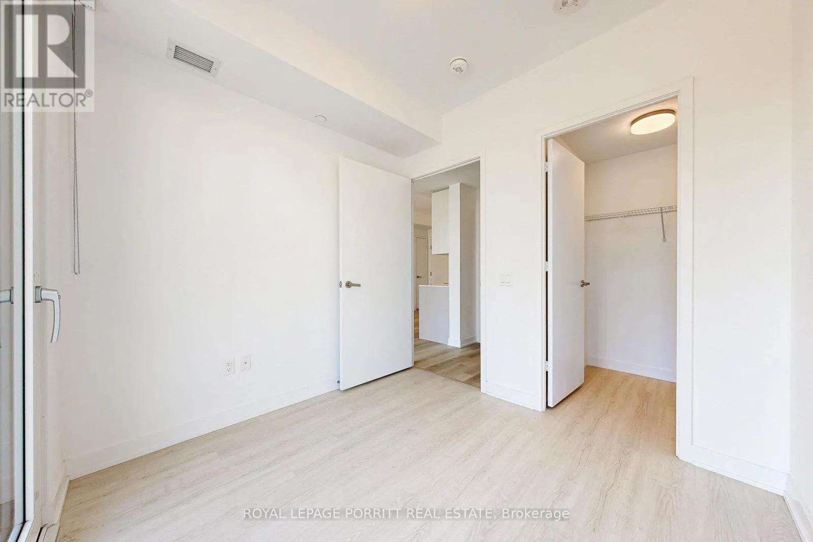 202 - 3883 QUARTZ ROAD