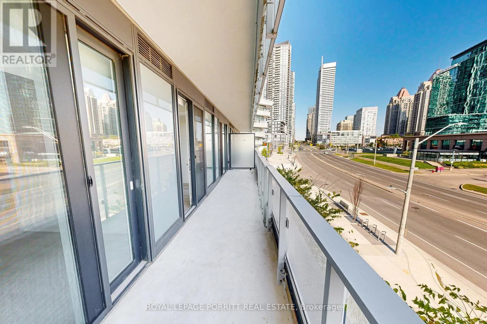 202 - 3883 QUARTZ ROAD