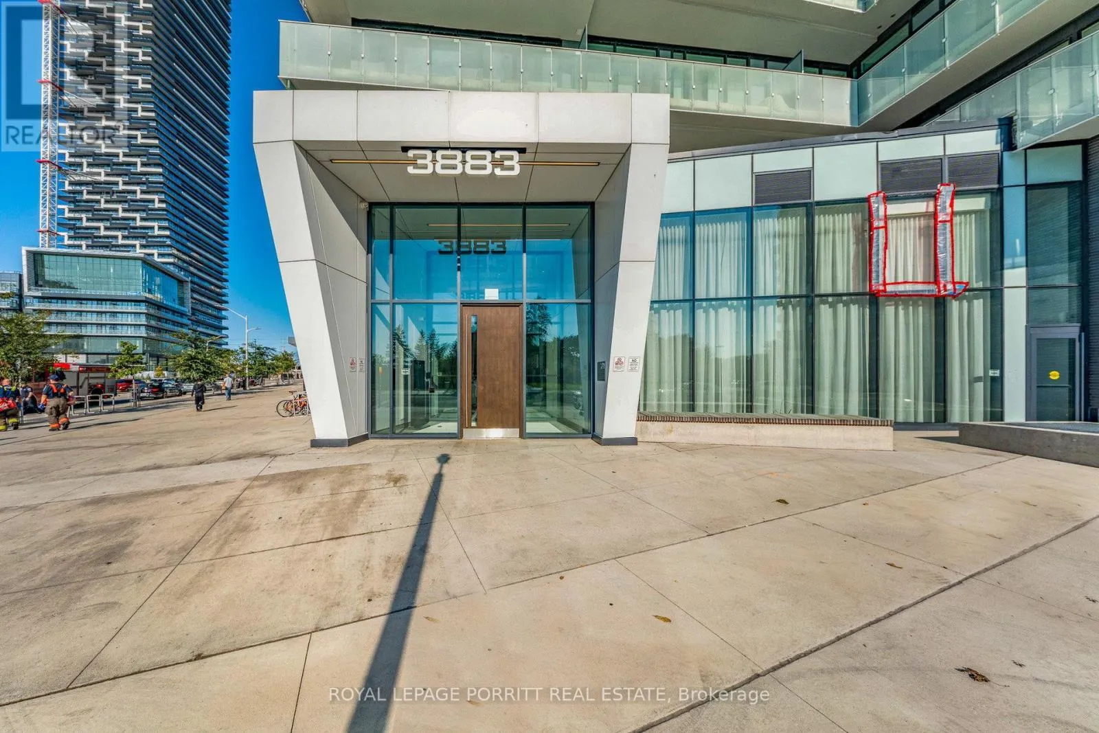 202 - 3883 QUARTZ ROAD