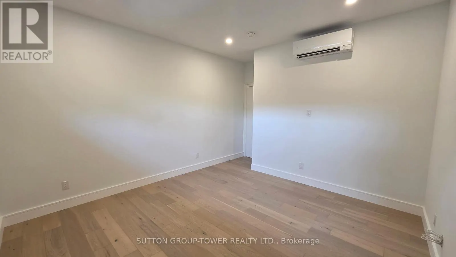 2 - 105 CAMPBELL AVENUE S