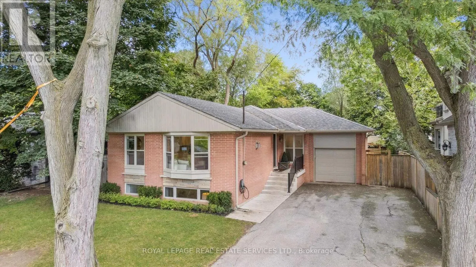 455 WILLIS DRIVE