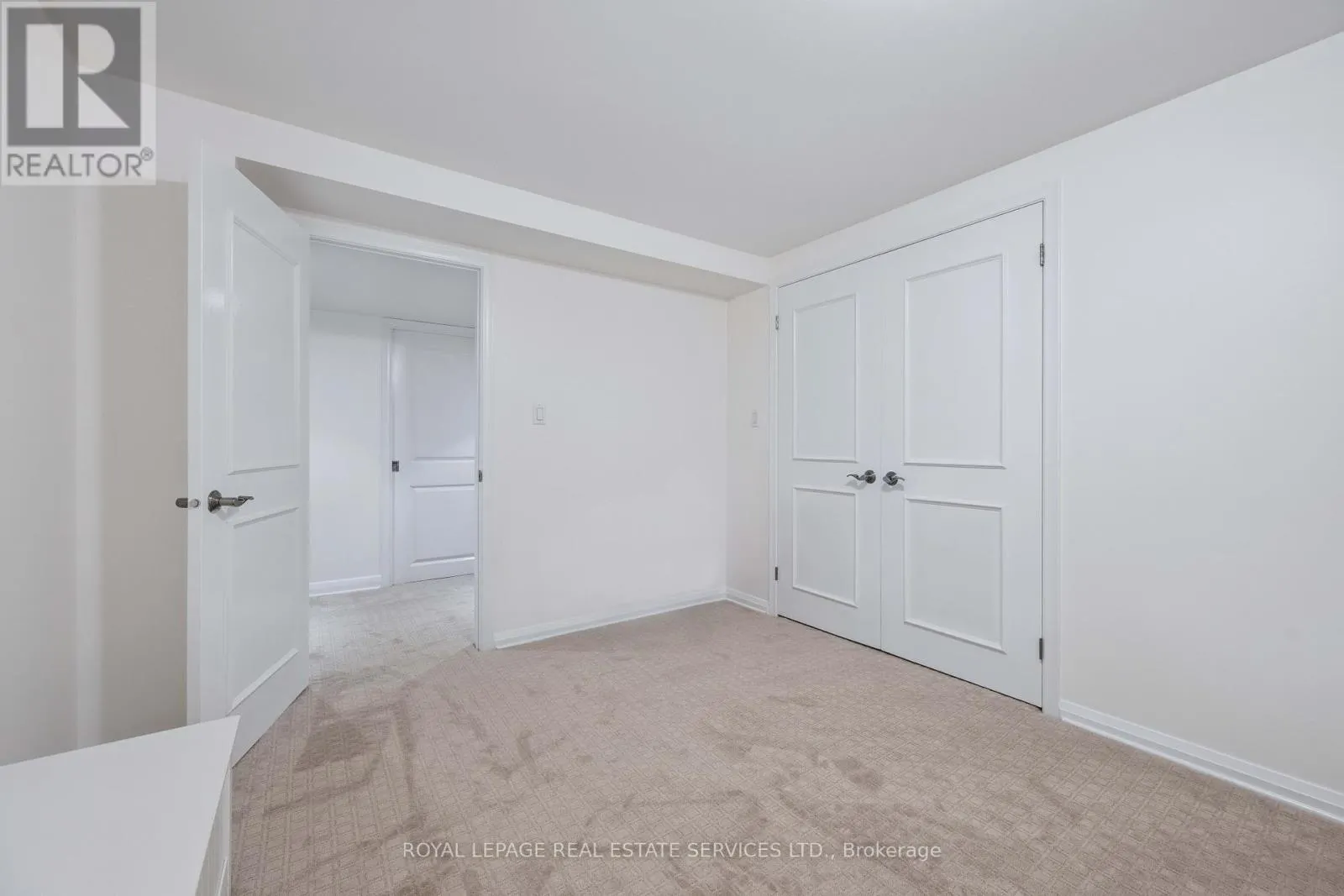 455 WILLIS DRIVE