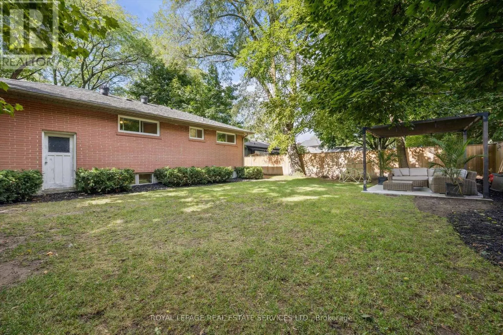 455 WILLIS DRIVE