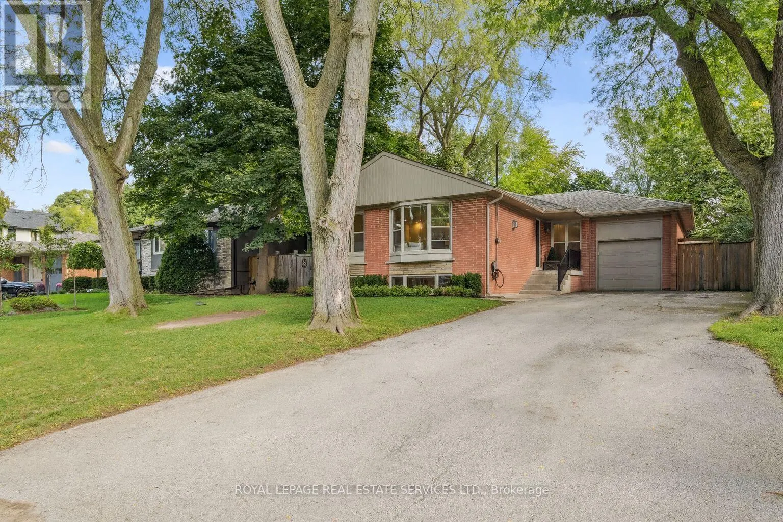 455 WILLIS DRIVE
