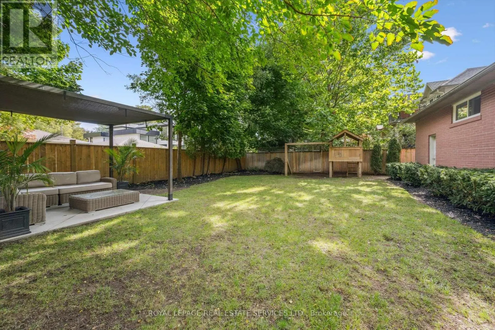 455 WILLIS DRIVE