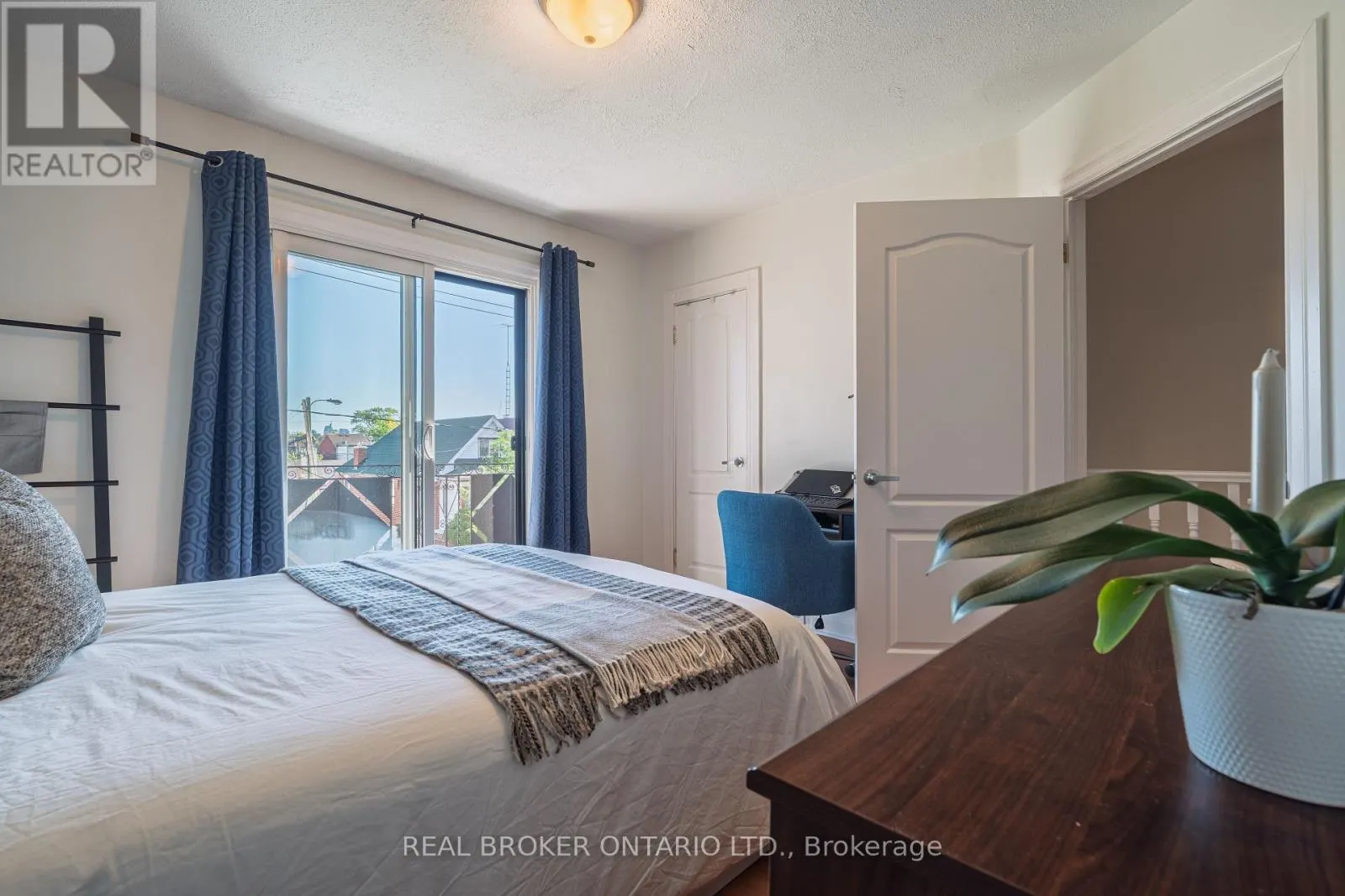 204 EARLSCOURT AVENUE W