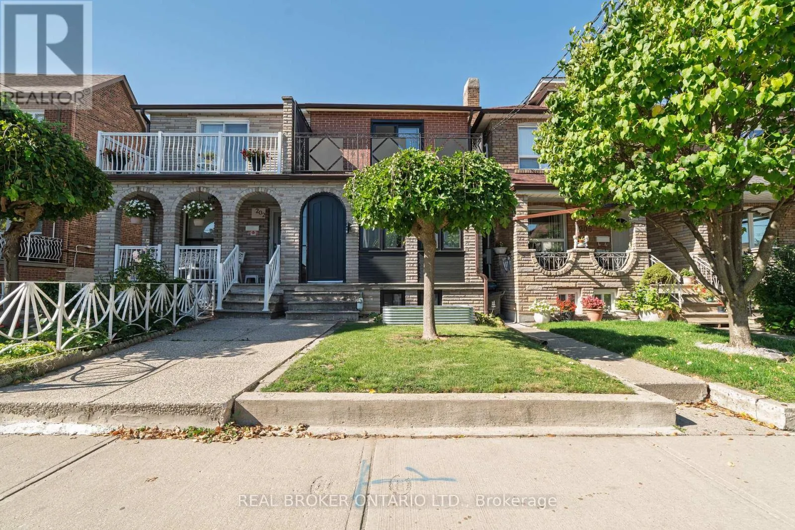 204 EARLSCOURT AVENUE W