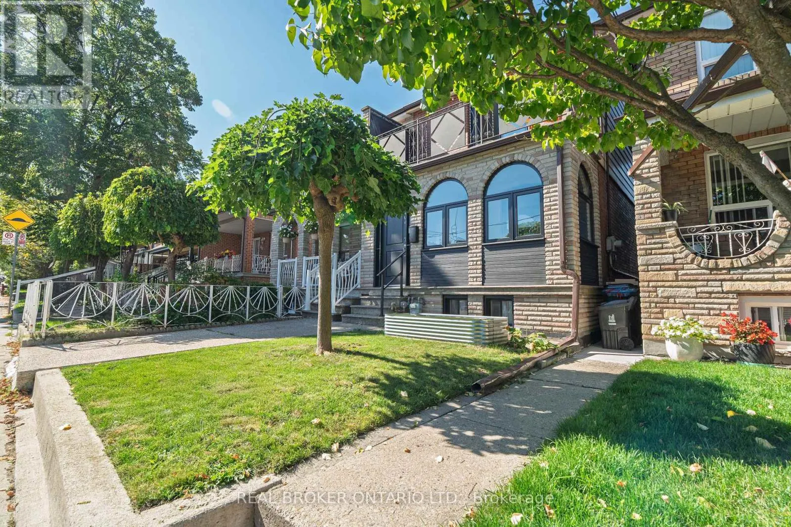 204 EARLSCOURT AVENUE W