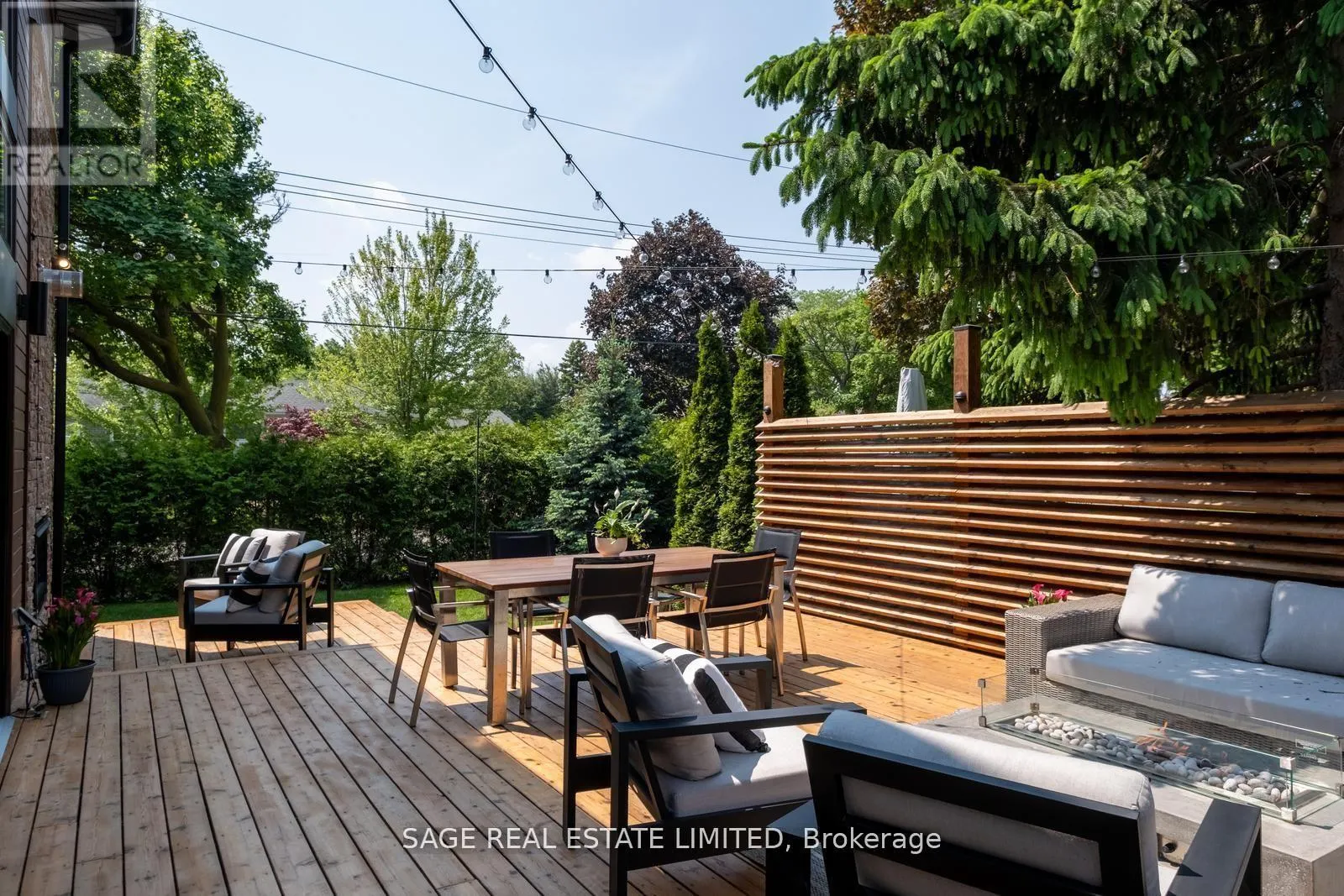 26 WELLESWORTH DRIVE