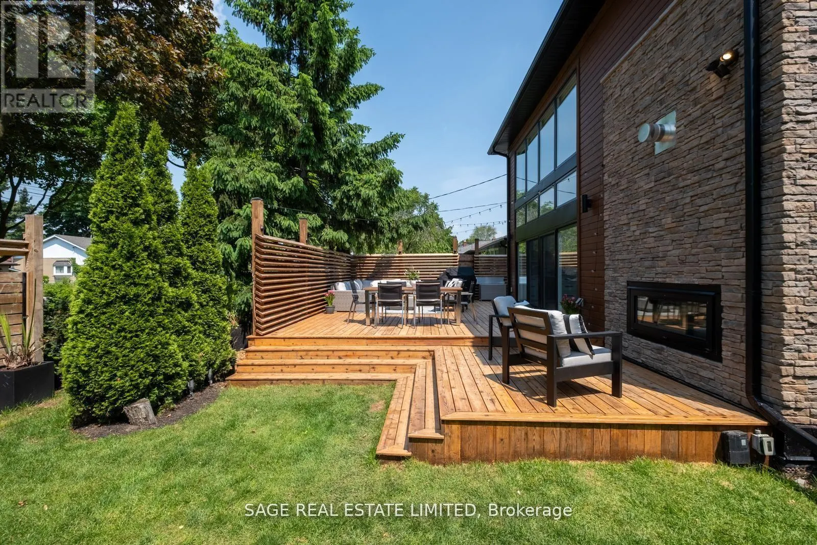 26 WELLESWORTH DRIVE