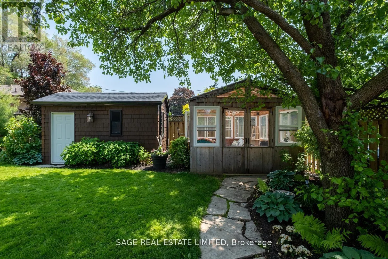 26 WELLESWORTH DRIVE