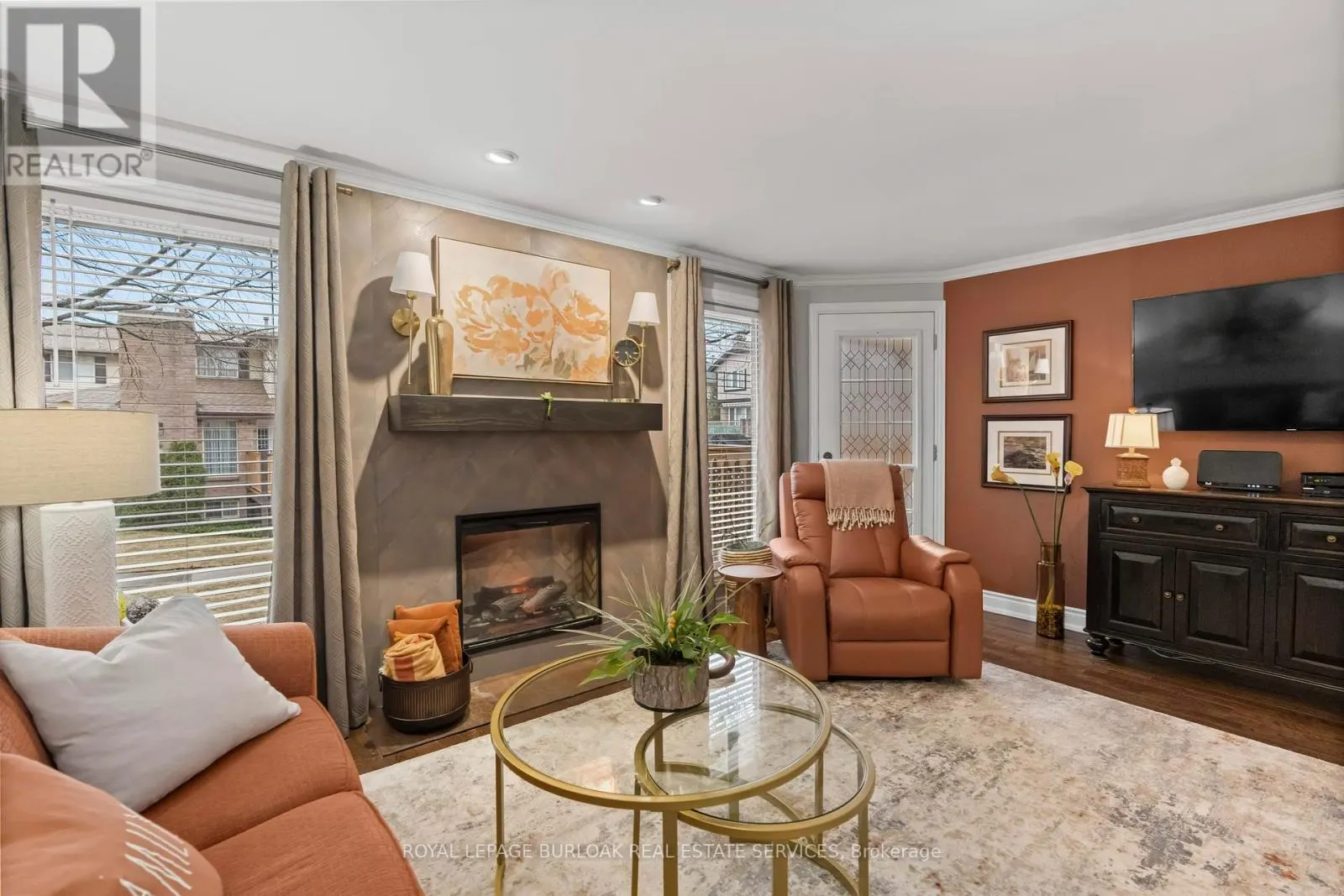 5 - 1508 UPPER MIDDLE ROAD