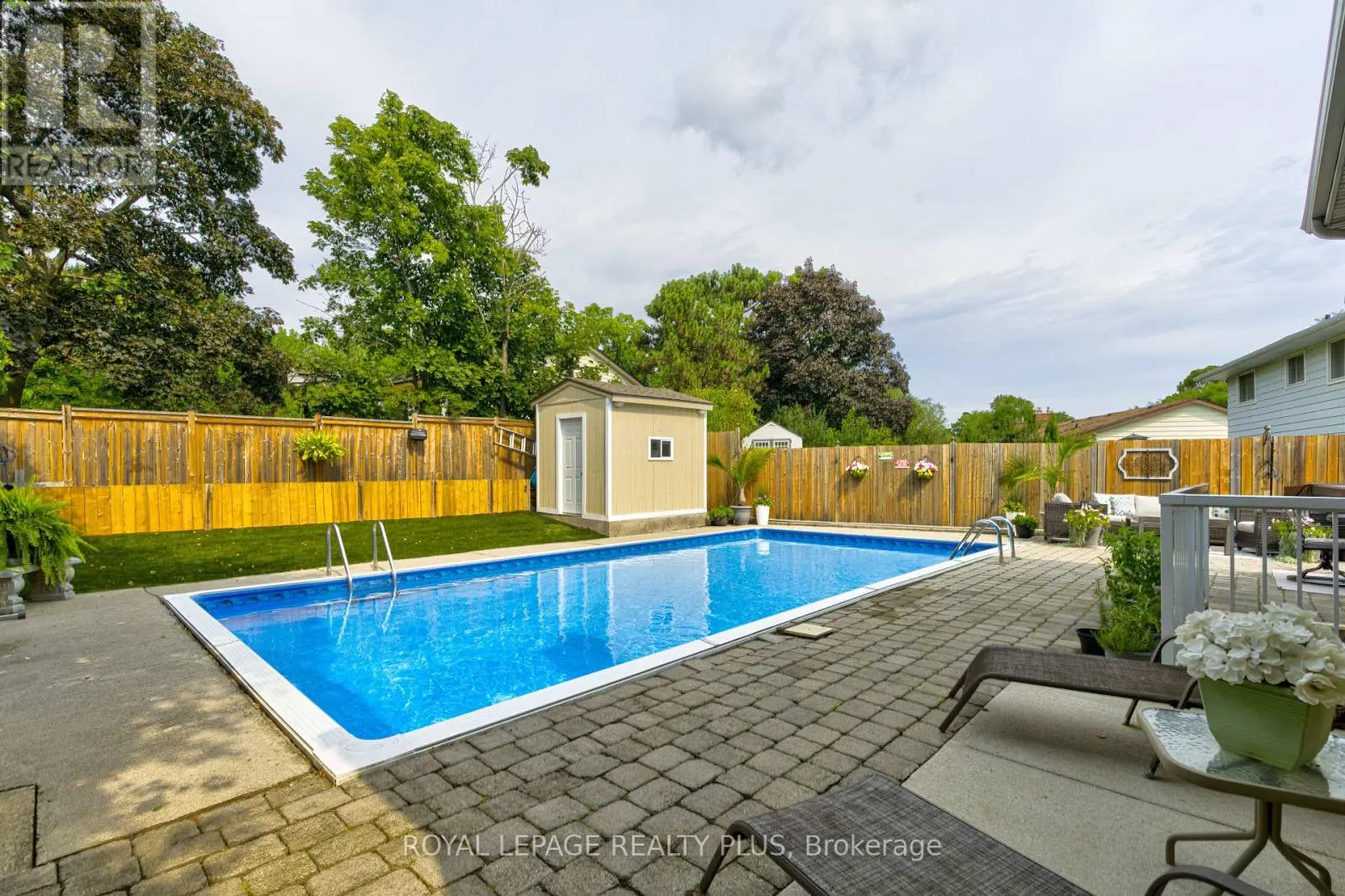 2063 CAVENDISH DRIVE