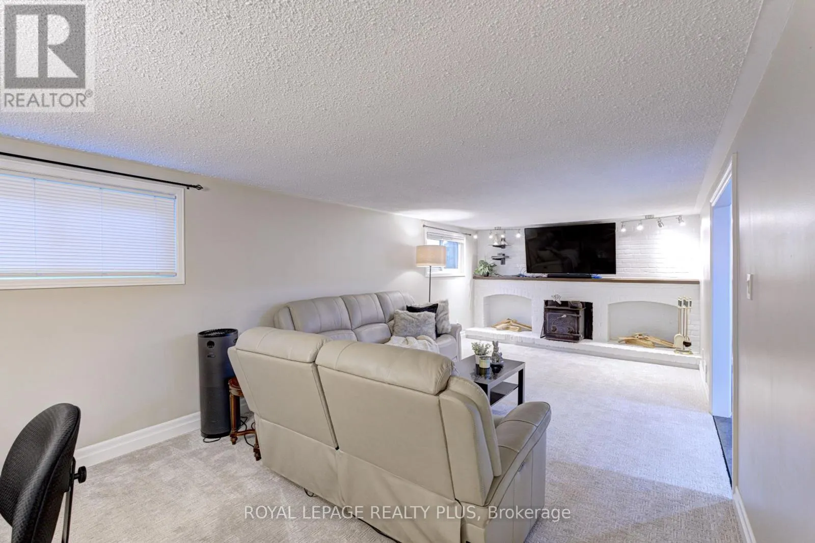 2063 CAVENDISH DRIVE