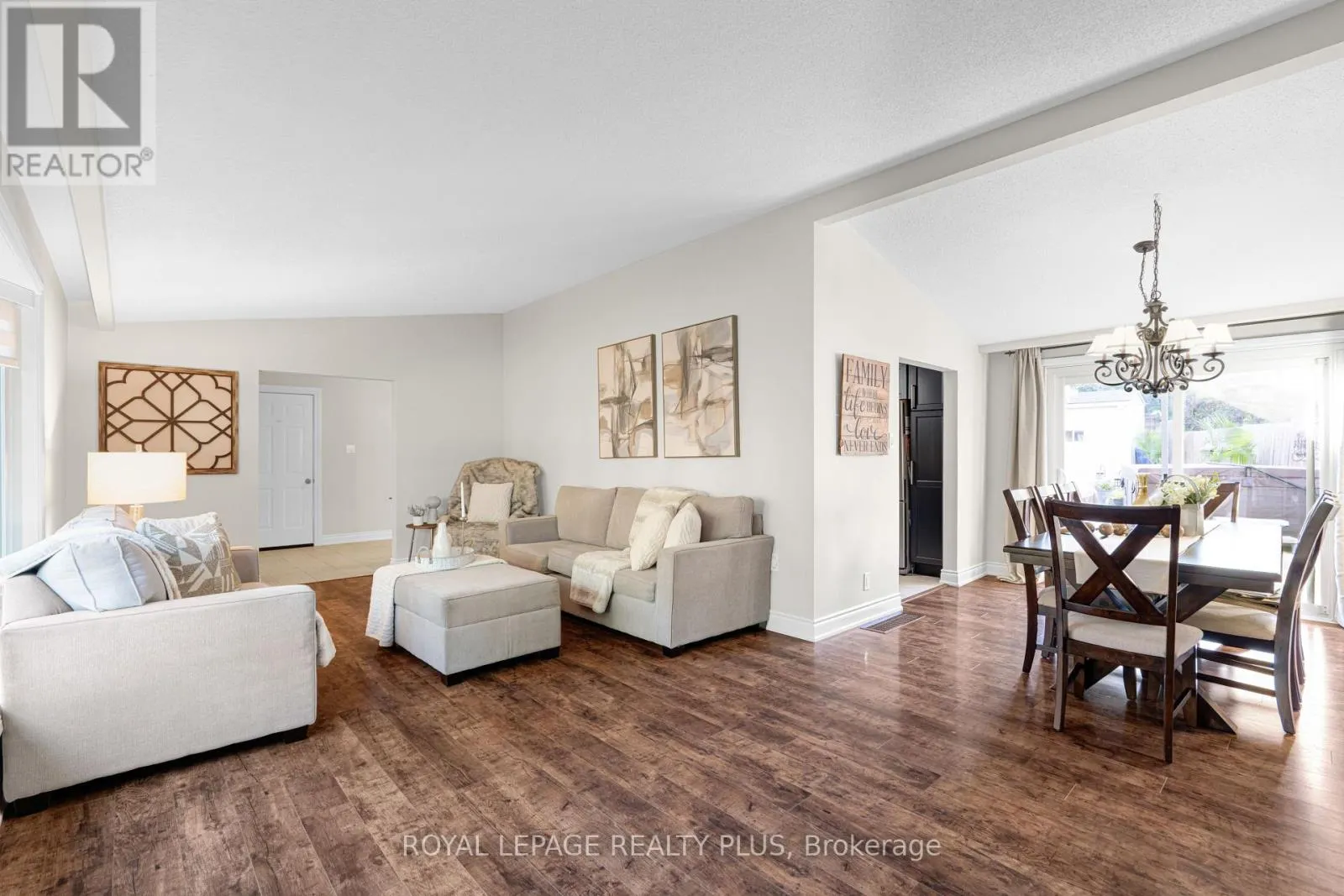 2063 CAVENDISH DRIVE