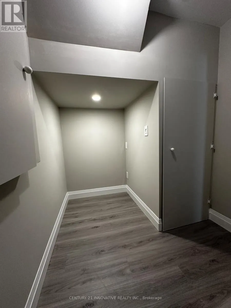 1151 LINDSAY DRIVE